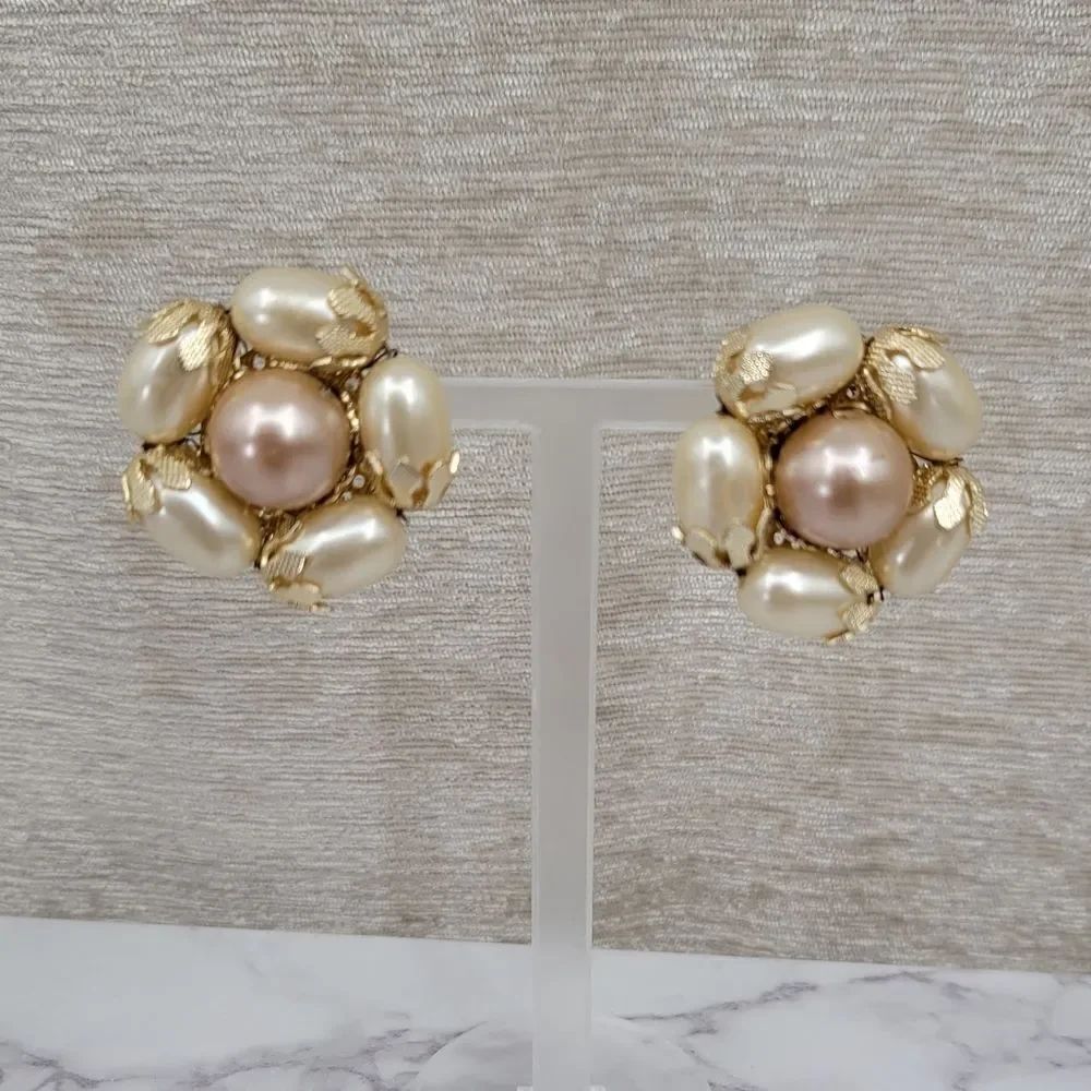 Japan Vintage Mid Century Faux Pearl Clip On Earrings Gold Toned Statement